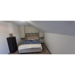 Mobilier dormitor pentru mansardă cu tavan înclinat Luna A-95
